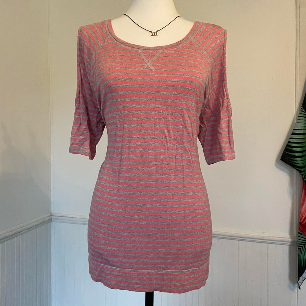 Active Basic - Pink Grey Stripes Cold Shoulder Cut Out 3/4 Sleeve Oversized Top